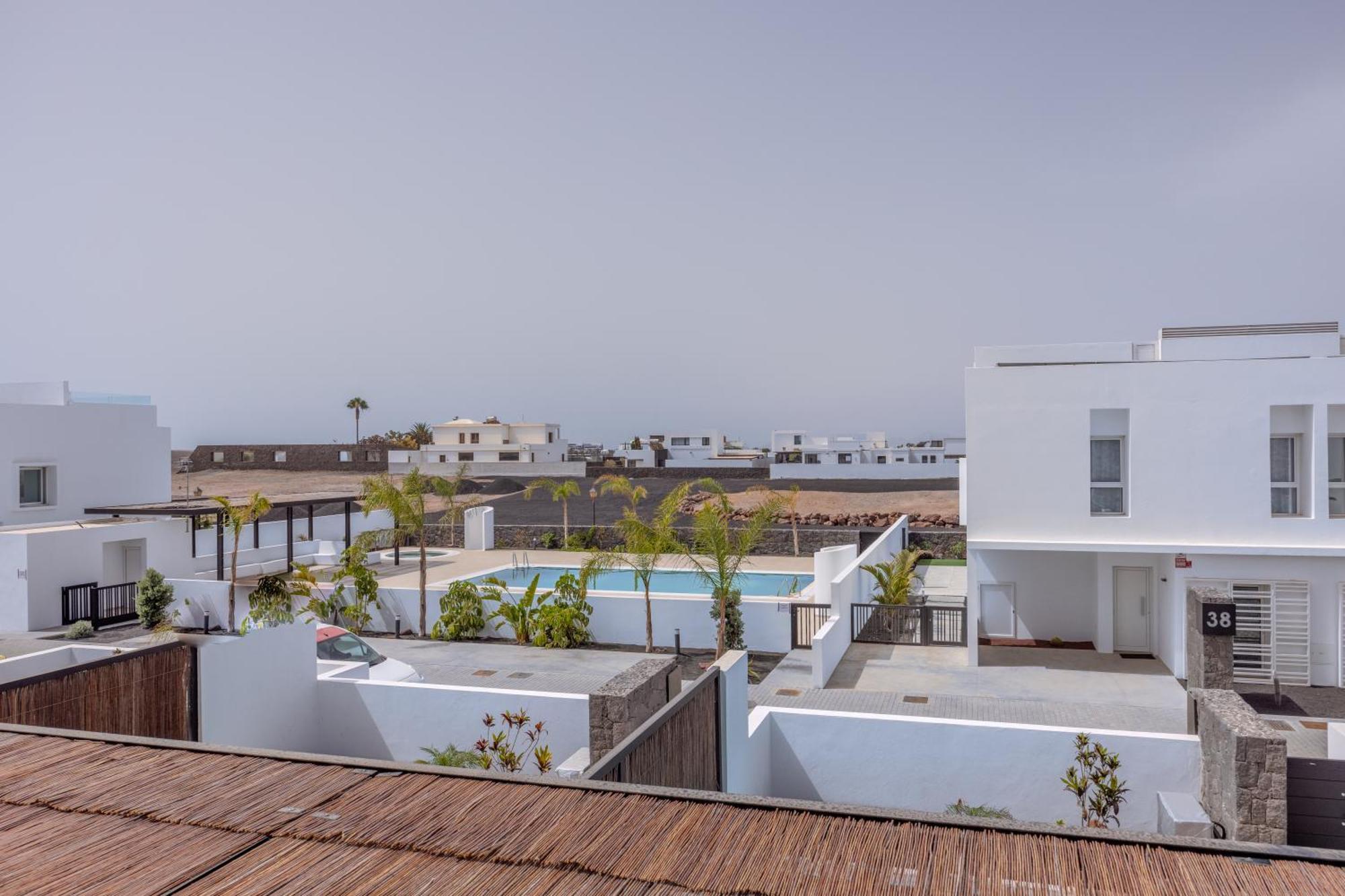 Serena Holiday Homes By Livvo Playa Blanca  Extérieur photo