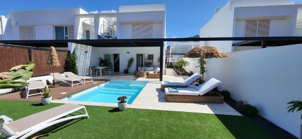 Serena Holiday Homes By Livvo Playa Blanca  Extérieur photo