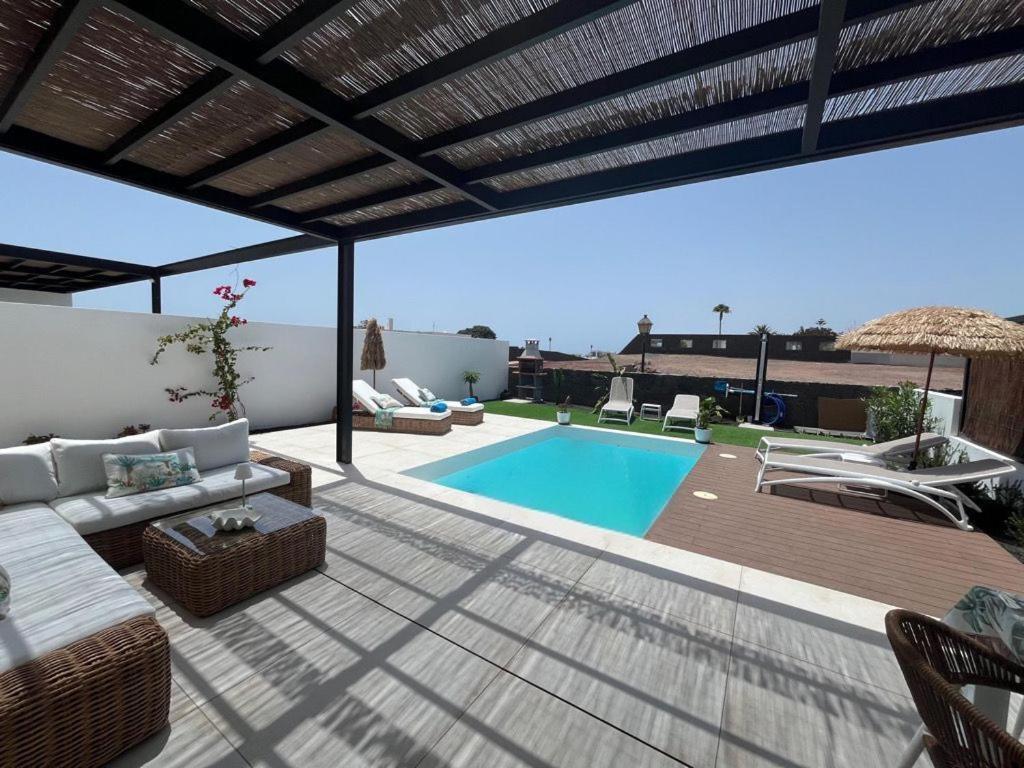 Serena Holiday Homes By Livvo Playa Blanca  Extérieur photo