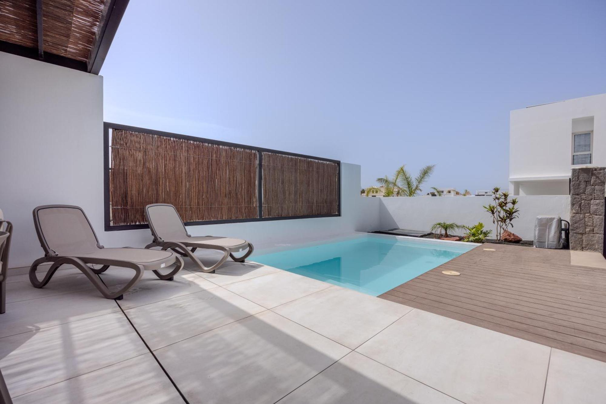 Serena Holiday Homes By Livvo Playa Blanca  Extérieur photo