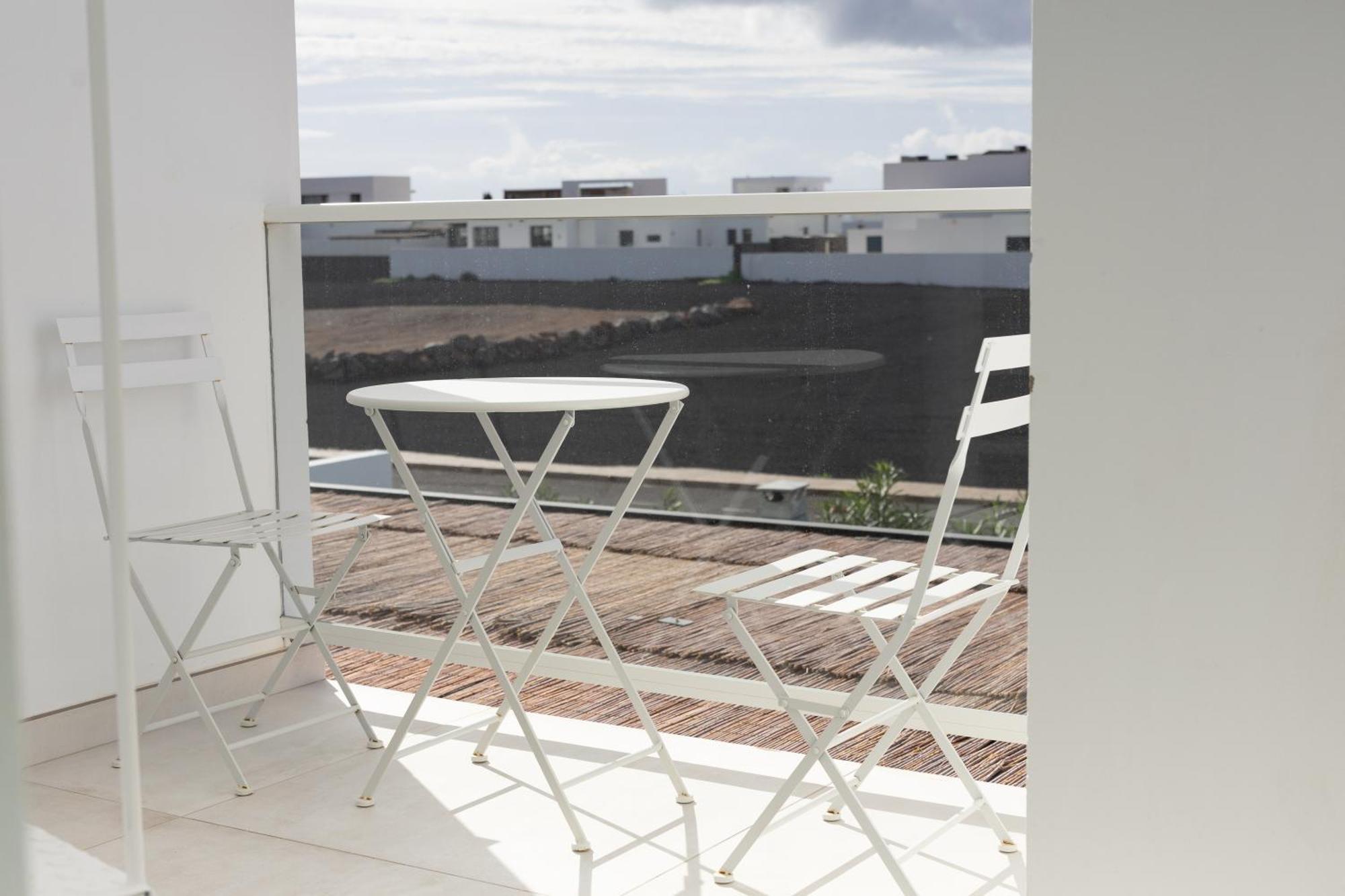 Serena Holiday Homes By Livvo Playa Blanca  Extérieur photo